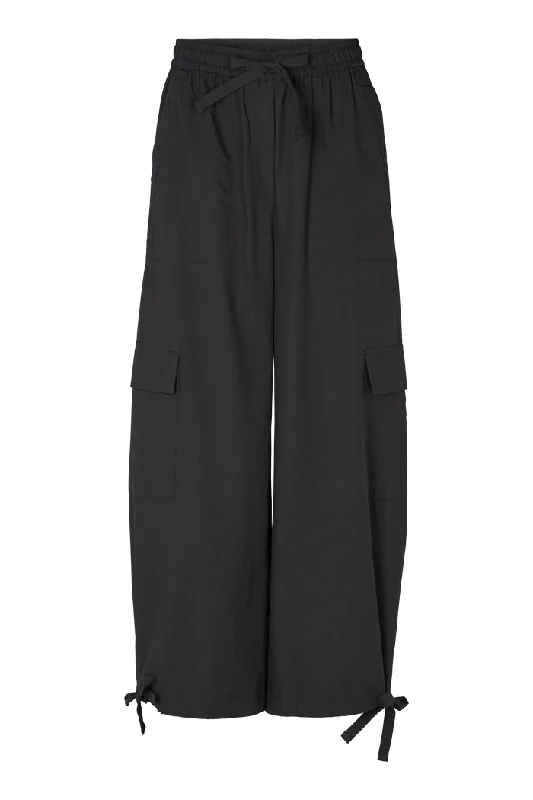 Tilde Loose Cargo Pants - Black