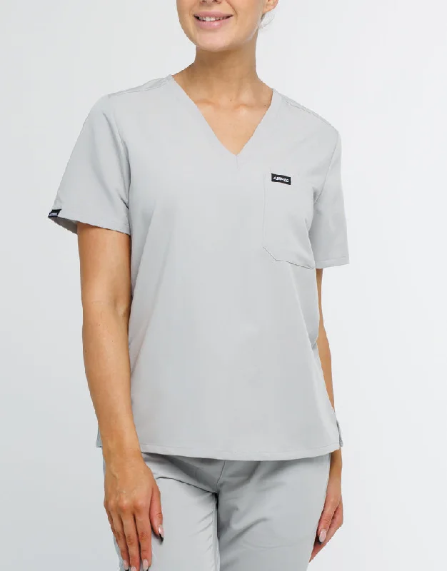 Essential One Pocket V Neck Scrub Top - Tail Light