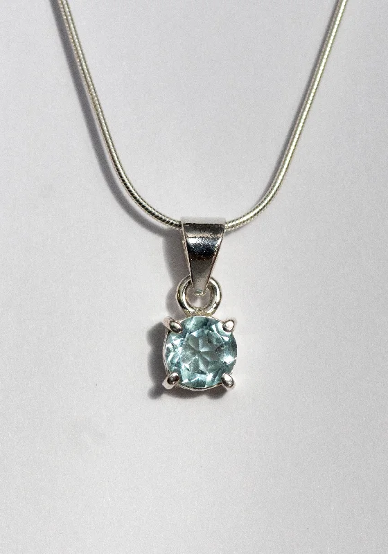 Solid Silver Blue Topaz Pendant & Chain